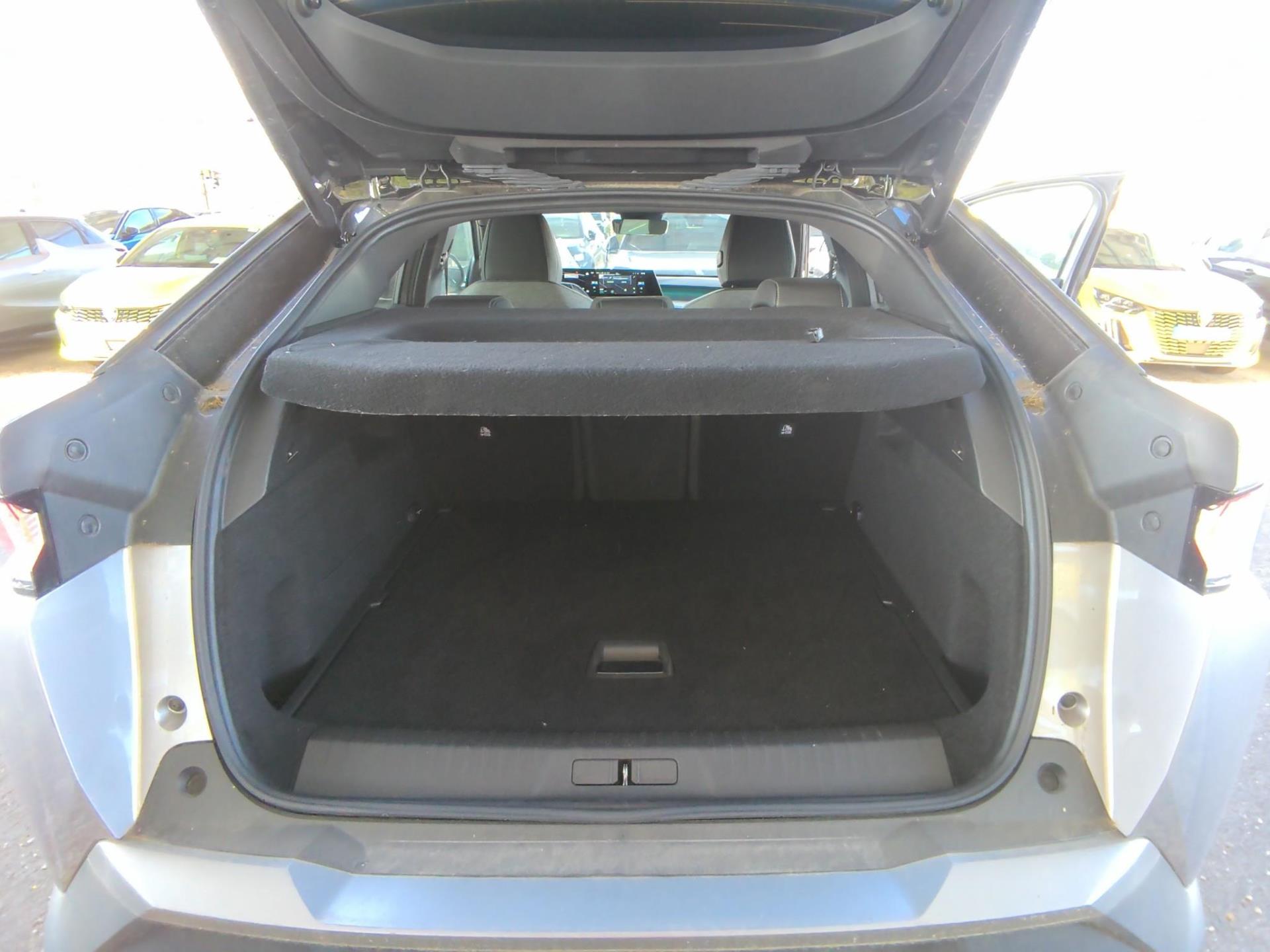 Peugeot 3008 Hybrid 136 e-DCS6 GT 2024