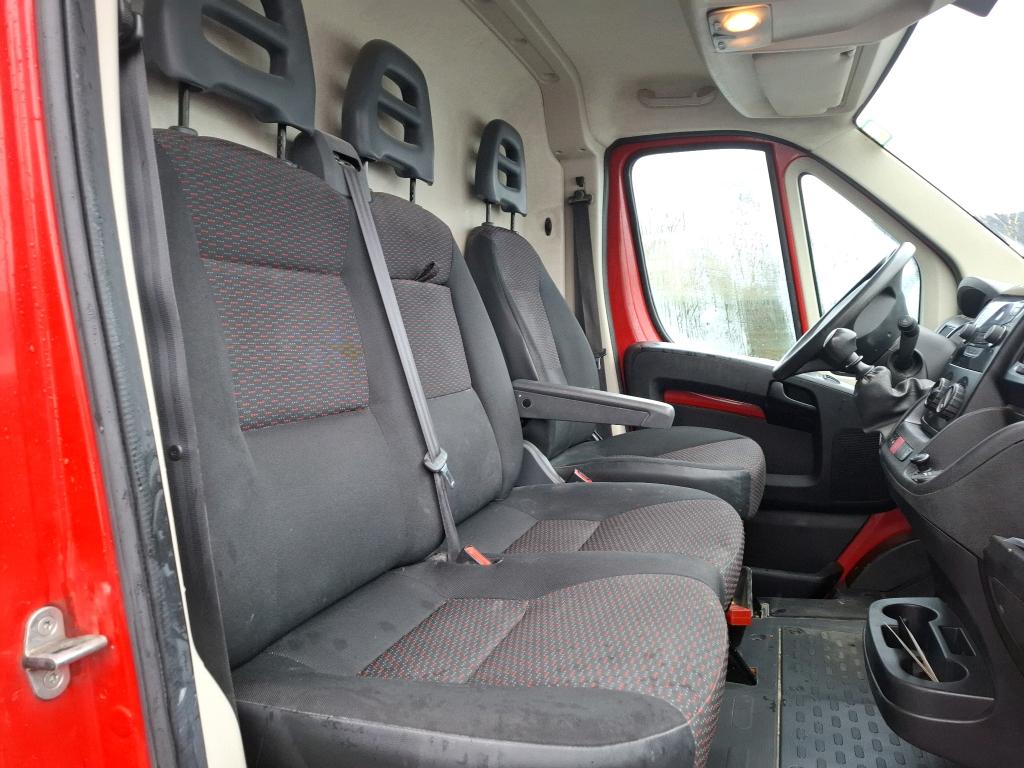 Peugeot BOXER TOLE 333 L1H2 BLUEHDI 120 S&S PRO 2021