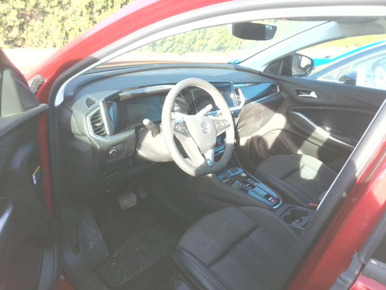 Foto Opel Grandland PHEV 3
