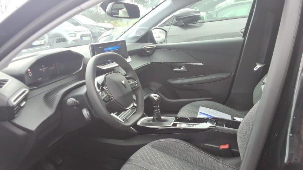 Foto Peugeot 208 4