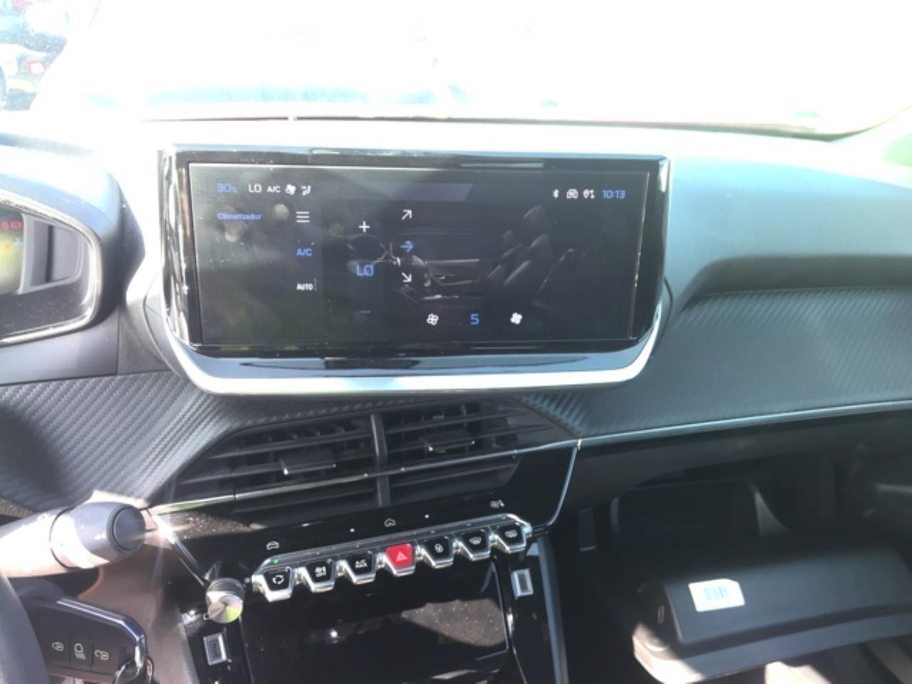 Foto Peugeot 2008 14