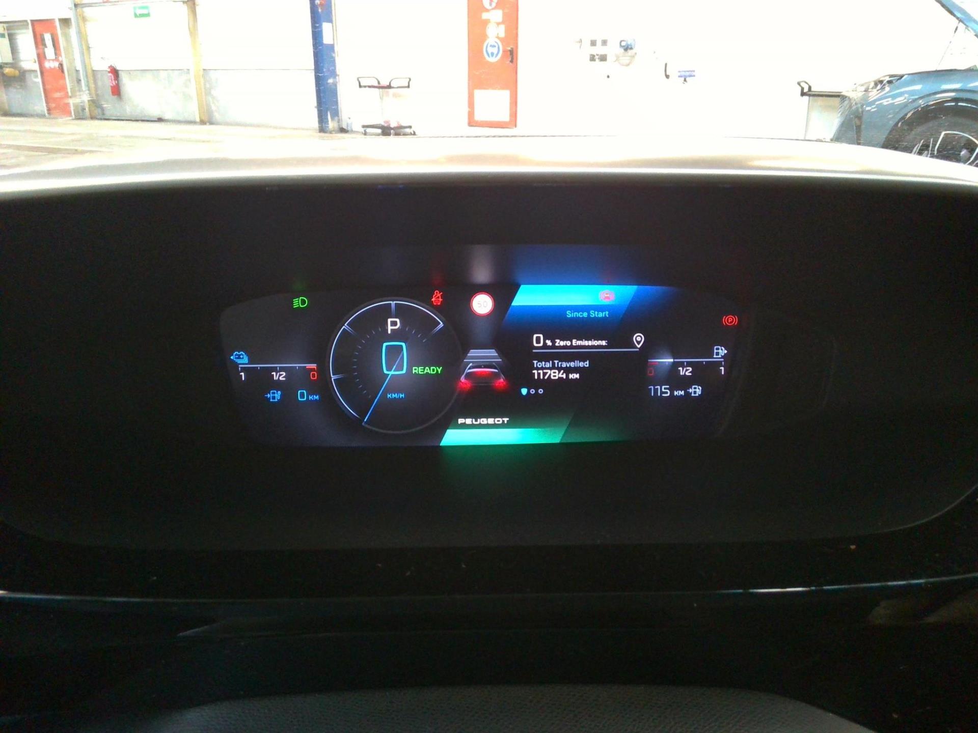 Peugeot 308 PHEV 180 e-EAT8 Allure 2024