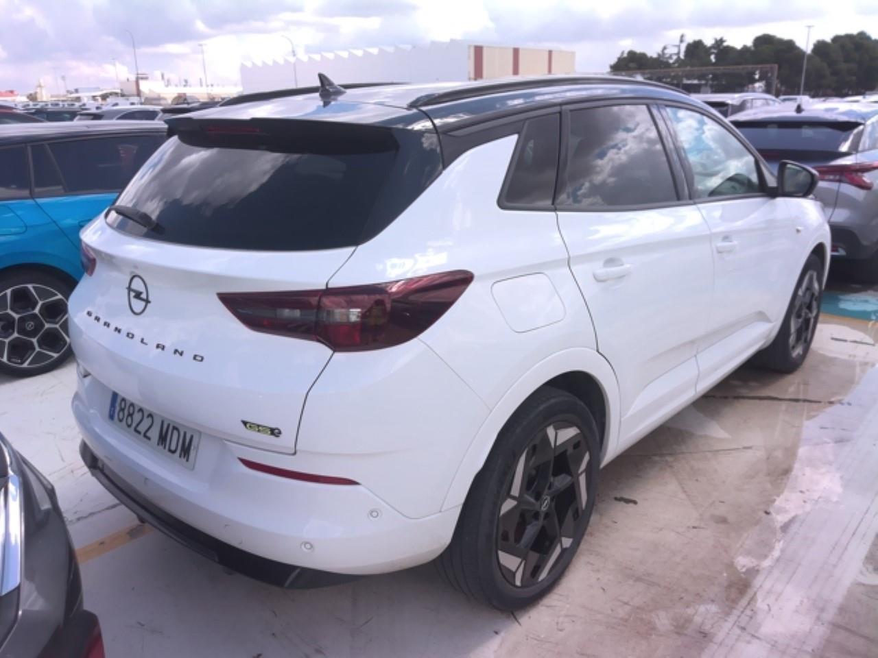 Foto Opel Grandland PHEV 3
