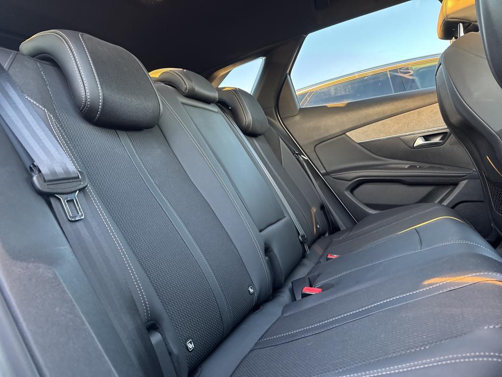 Peugeot 3008 Hybrid4 300 e-EAT8 GT 2024