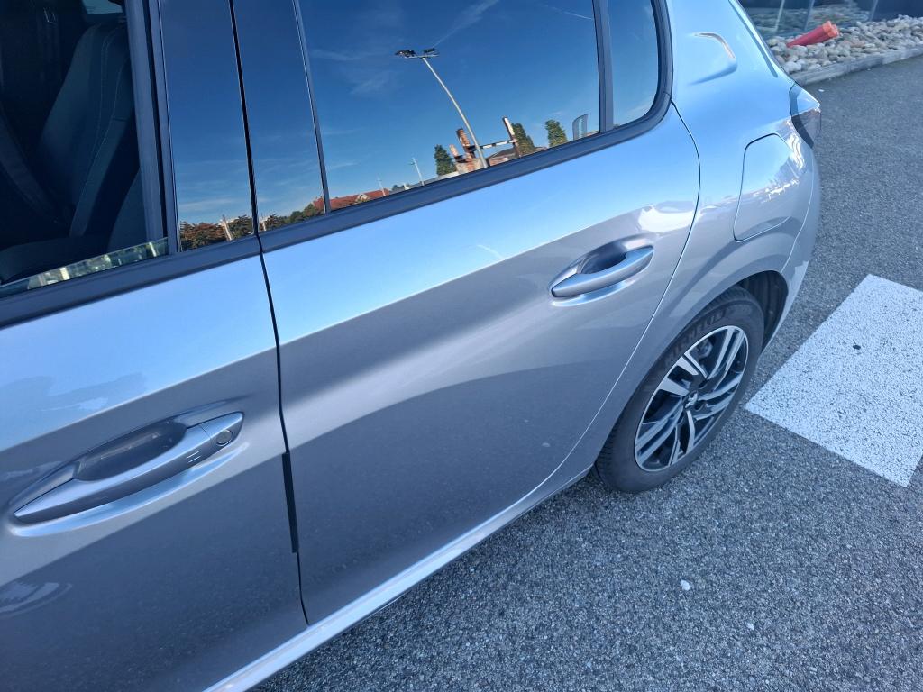 Peugeot 208 PureTech 100 S&S EAT8 Allure Pack 2022