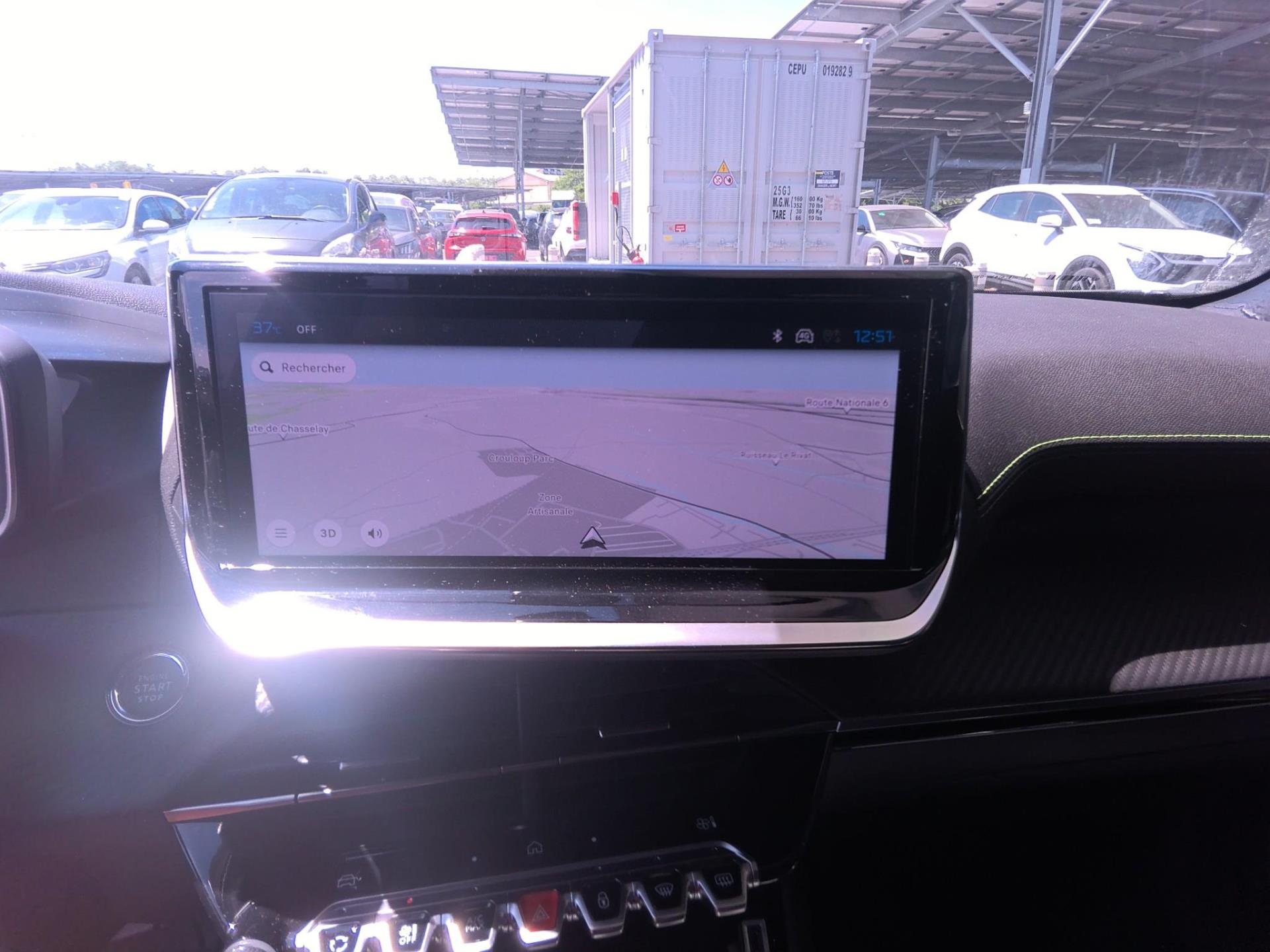 Peugeot 2008 Hybrid 136 e-DCS6 GT 2025