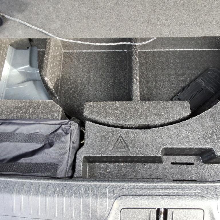 Foto Peugeot 408 13