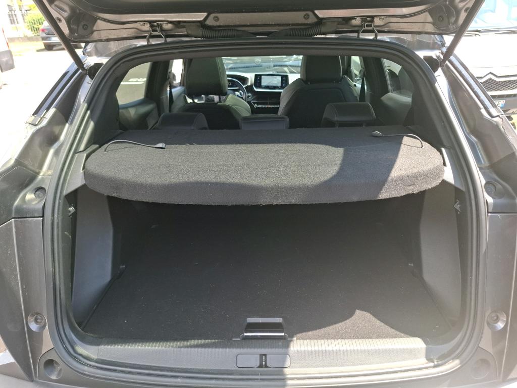 Peugeot 2008 PureTech 130 S&S EAT8 GT Pack 2021