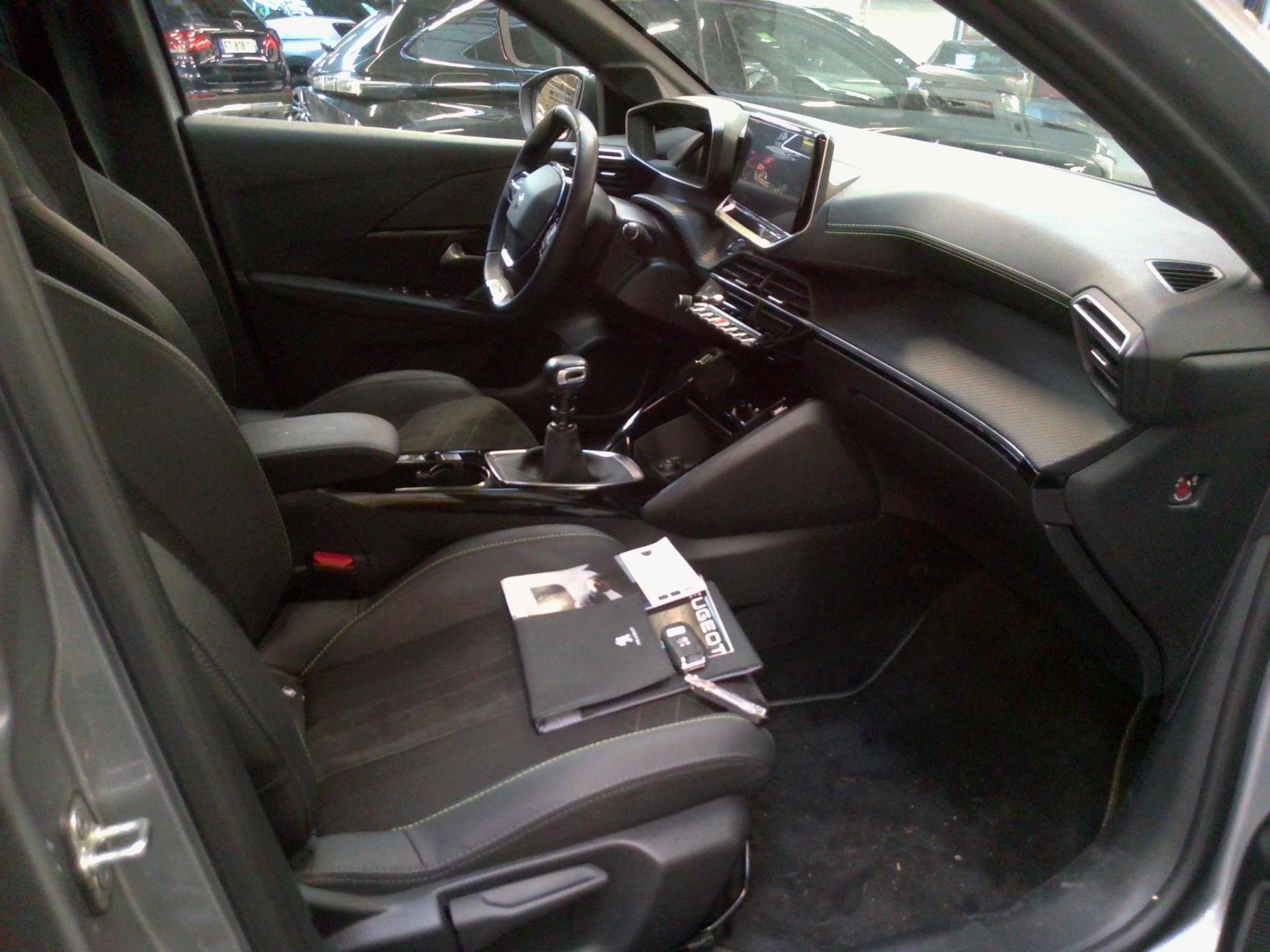 Peugeot 208 PureTech 100 S&S BVM6 GT Pack 2022