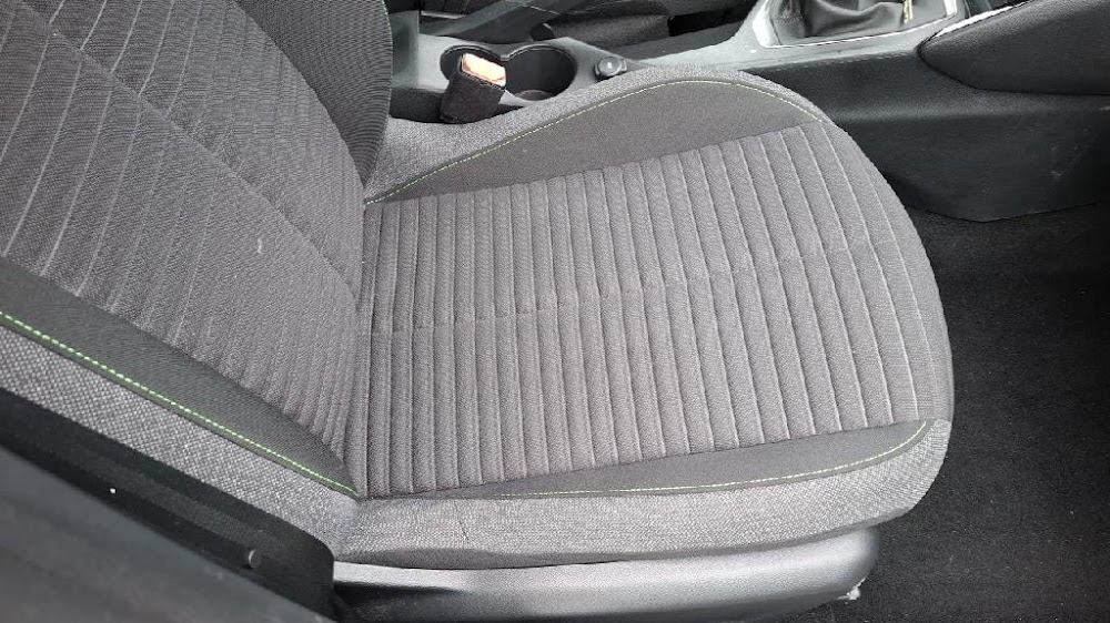 Foto Peugeot 208 15
