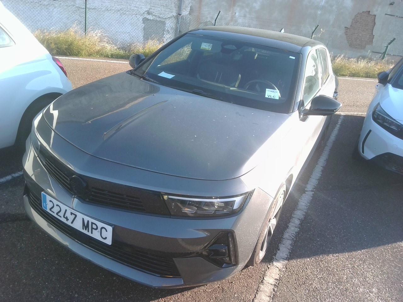 Opel Astra Astra 5P GS 1.2T XHT MT6 S/S 130 CV (96kW)