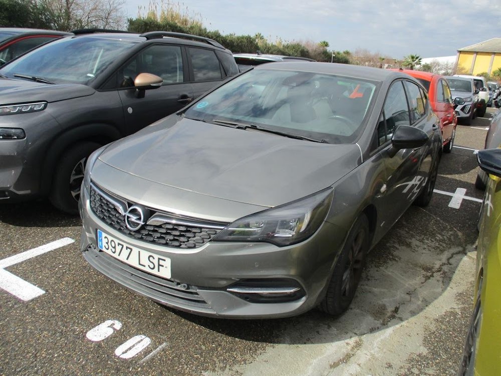 Opel Astra Astra 5P DESIGN & TECH 1.2T SHL MT6 S/S 110 CV (81kW)