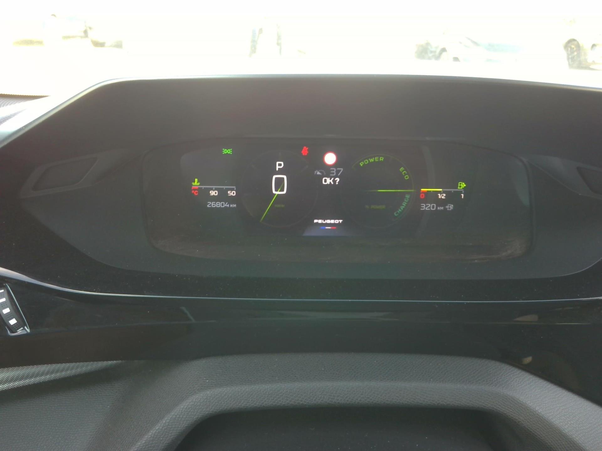 Peugeot 308 SW Hybrid 145 e-DCS6 GT 2025