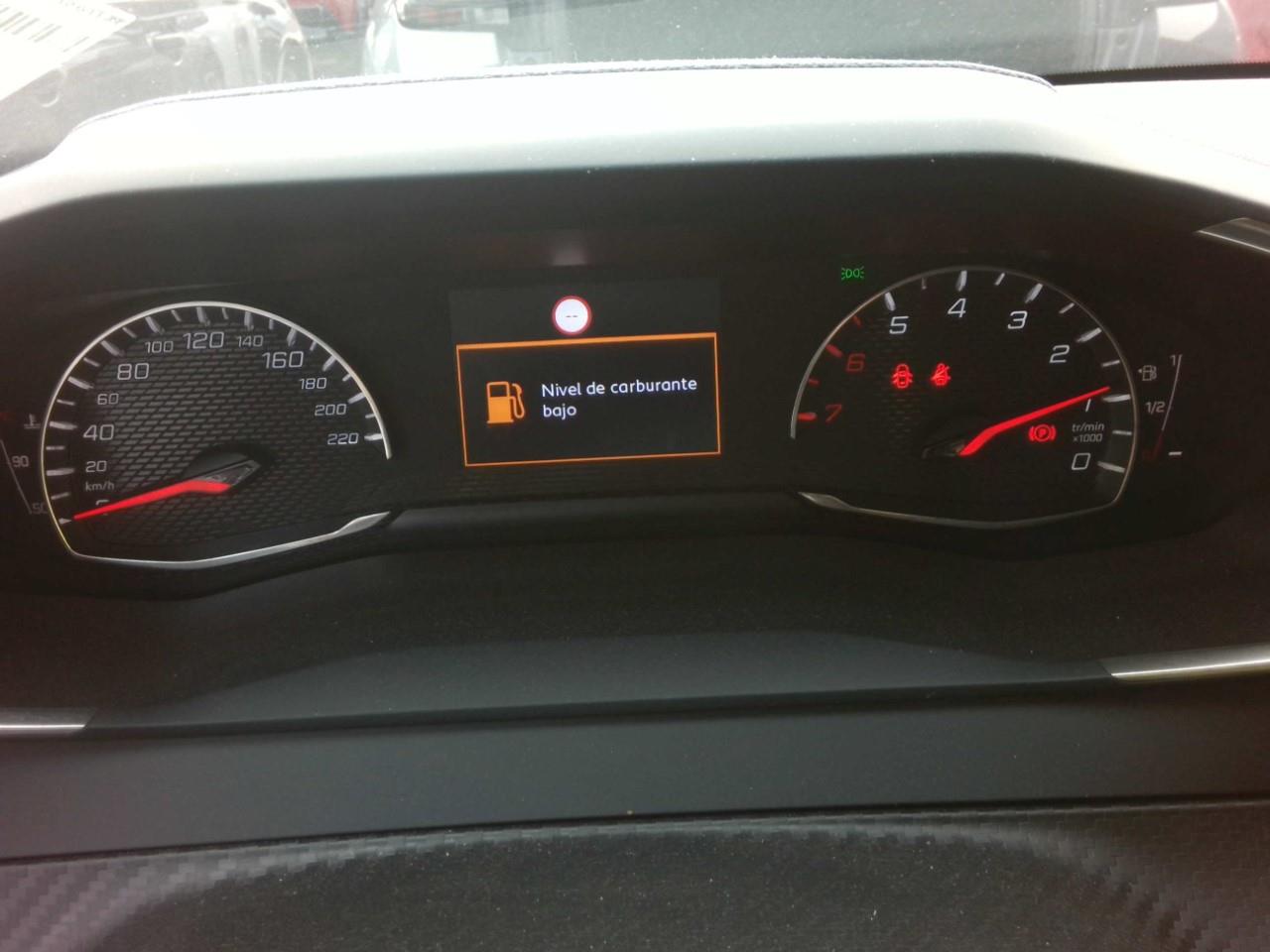 Foto Peugeot 208 9