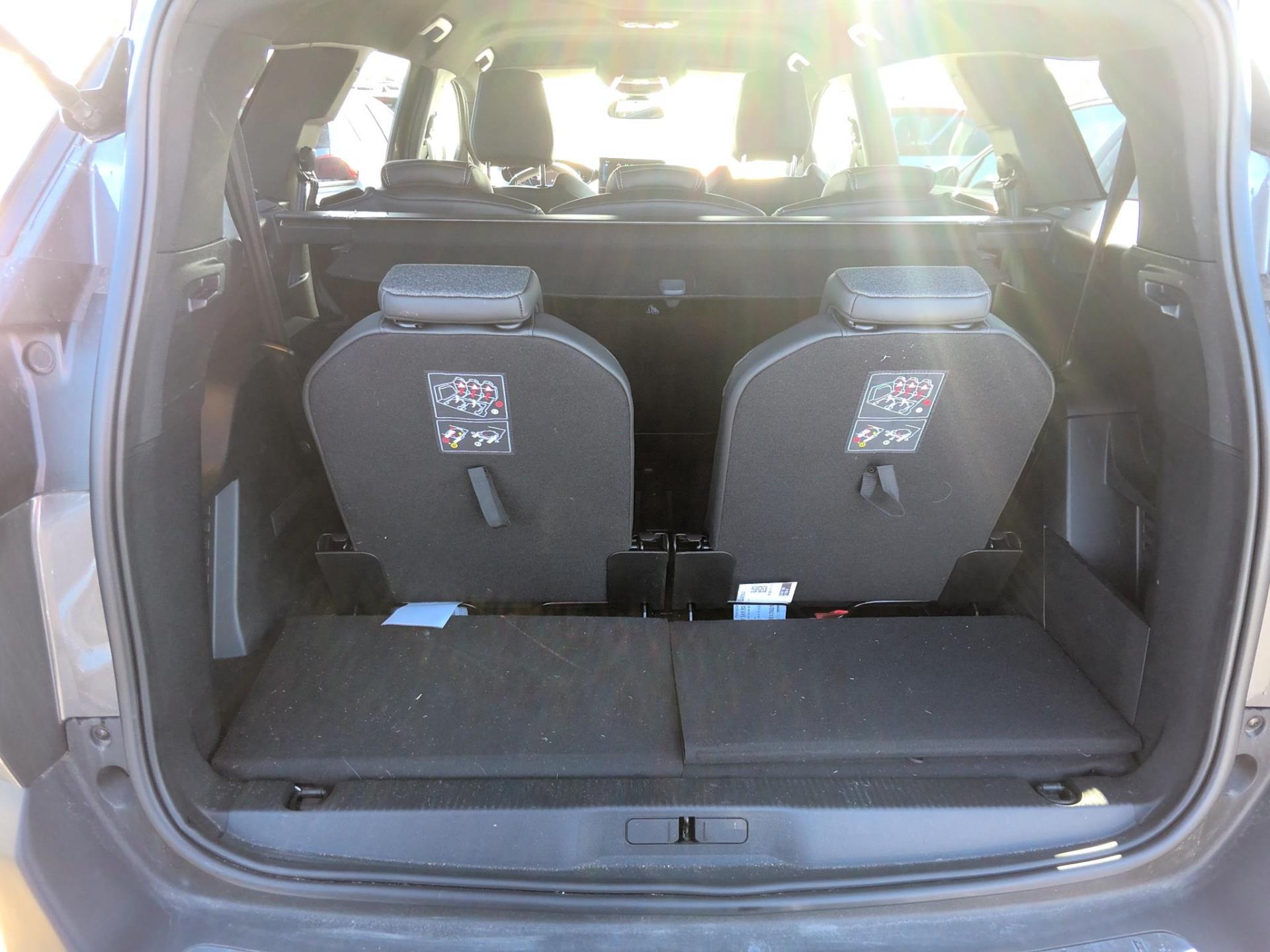 Peugeot 5008 Hybrid 136 e-DCS6 Allure Pack 2024