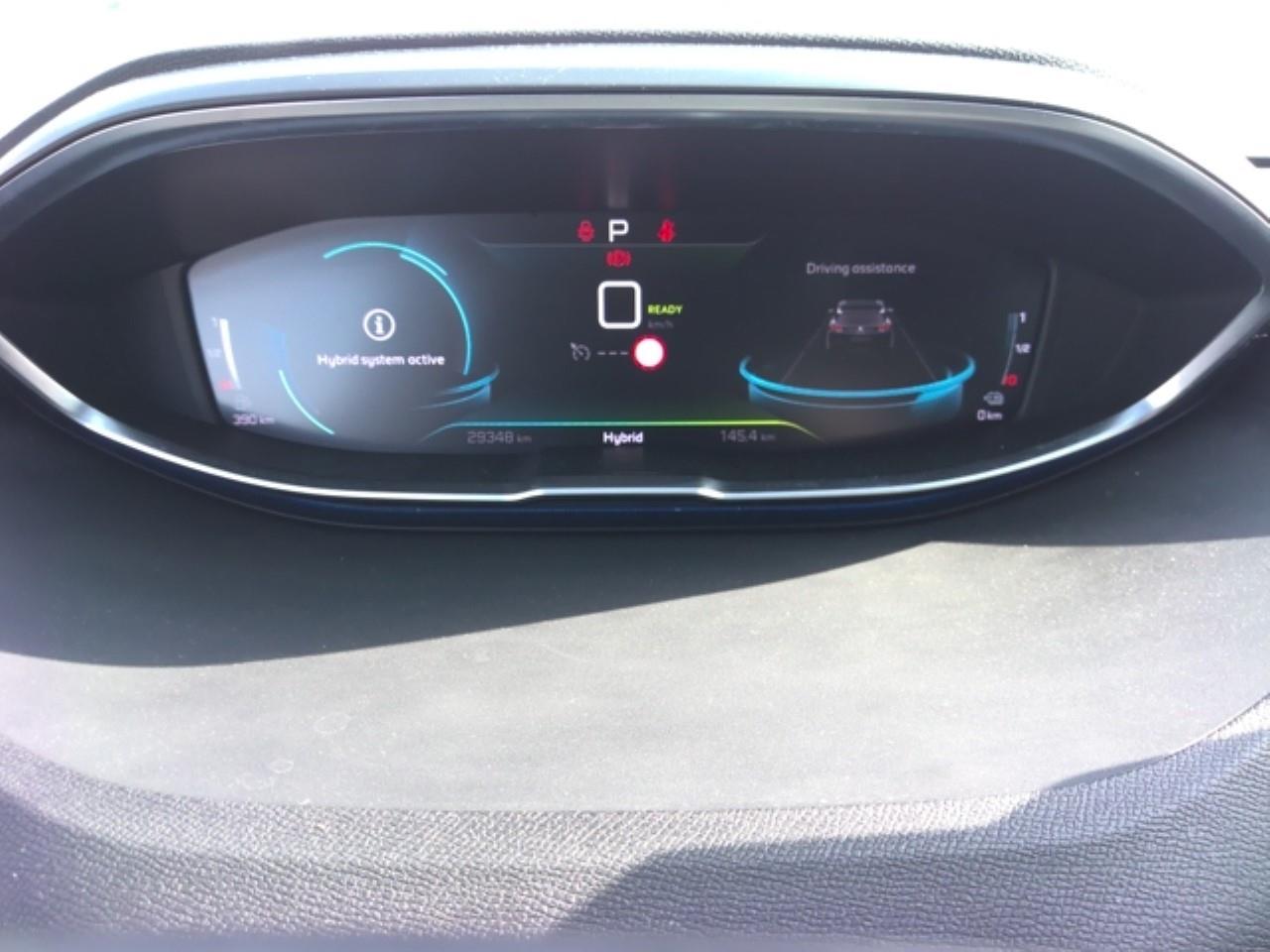 Foto Peugeot 3008 Hybrid 10