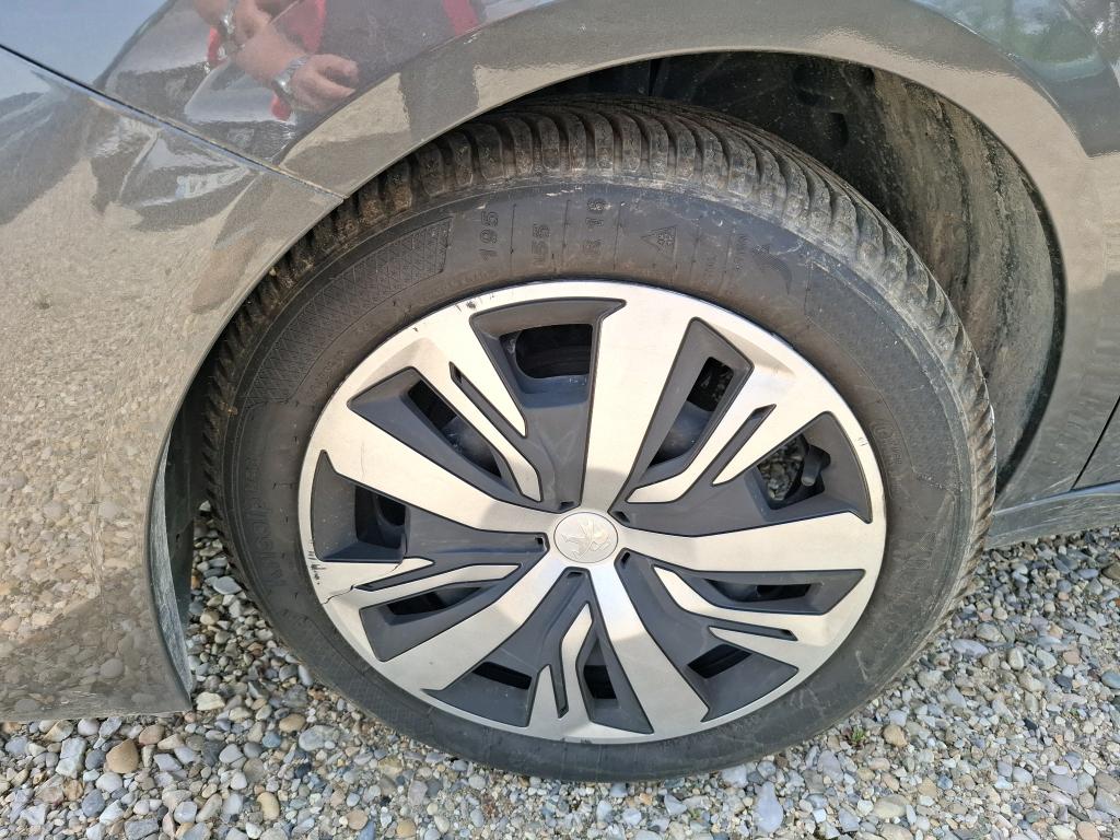 Peugeot 208 PureTech 75 S&S BVM5 Active Pack 2023