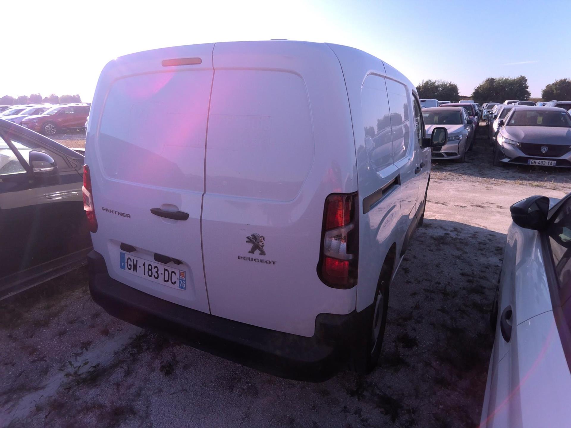 Peugeot PARTNER FOURGON M 650 KG BLUEHDI 100 S&S BVM6  2024