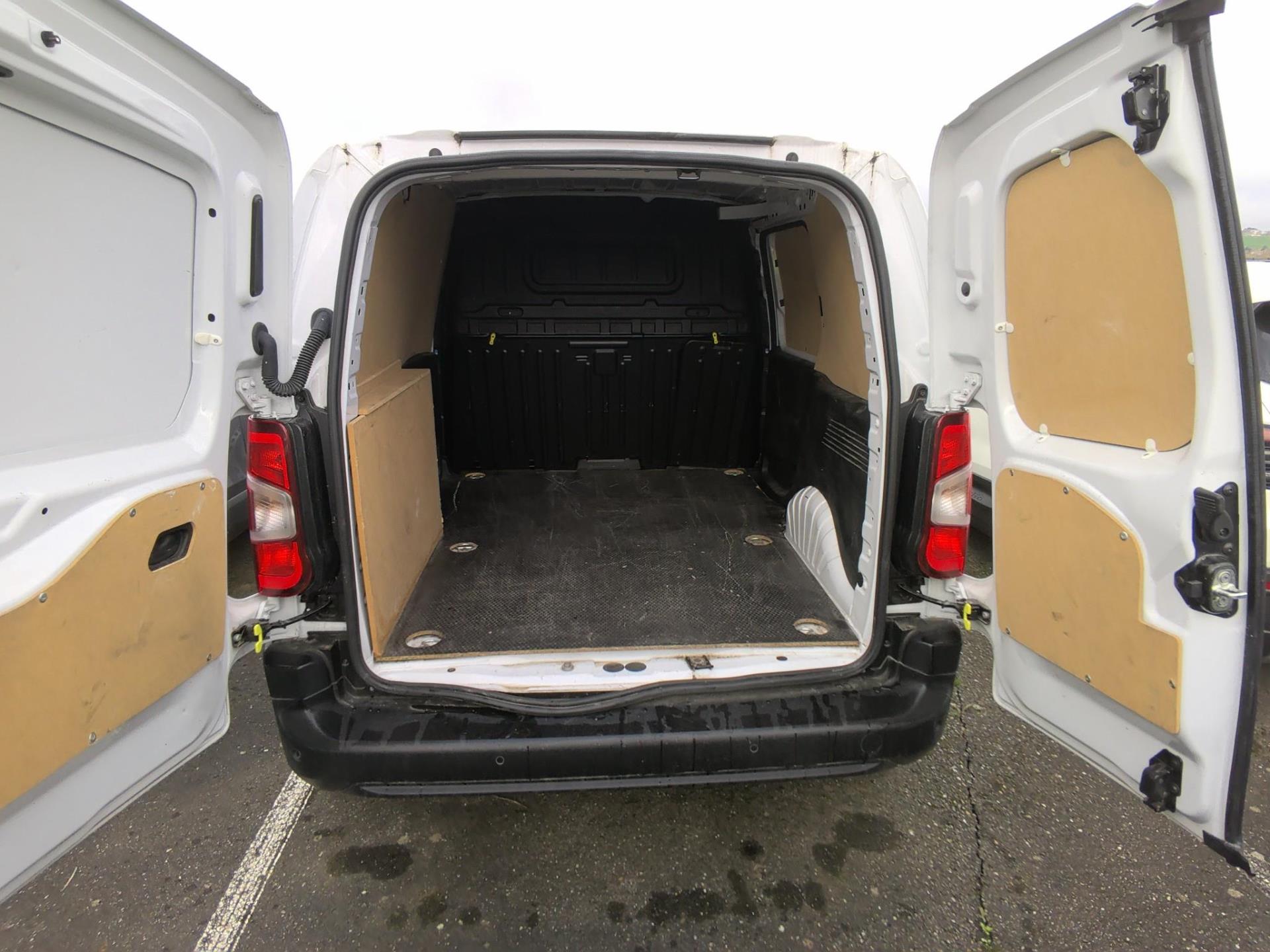 Peugeot PARTNER FOURGON M 1000 KG BLUEHDI 130 S&S EAT8 2024