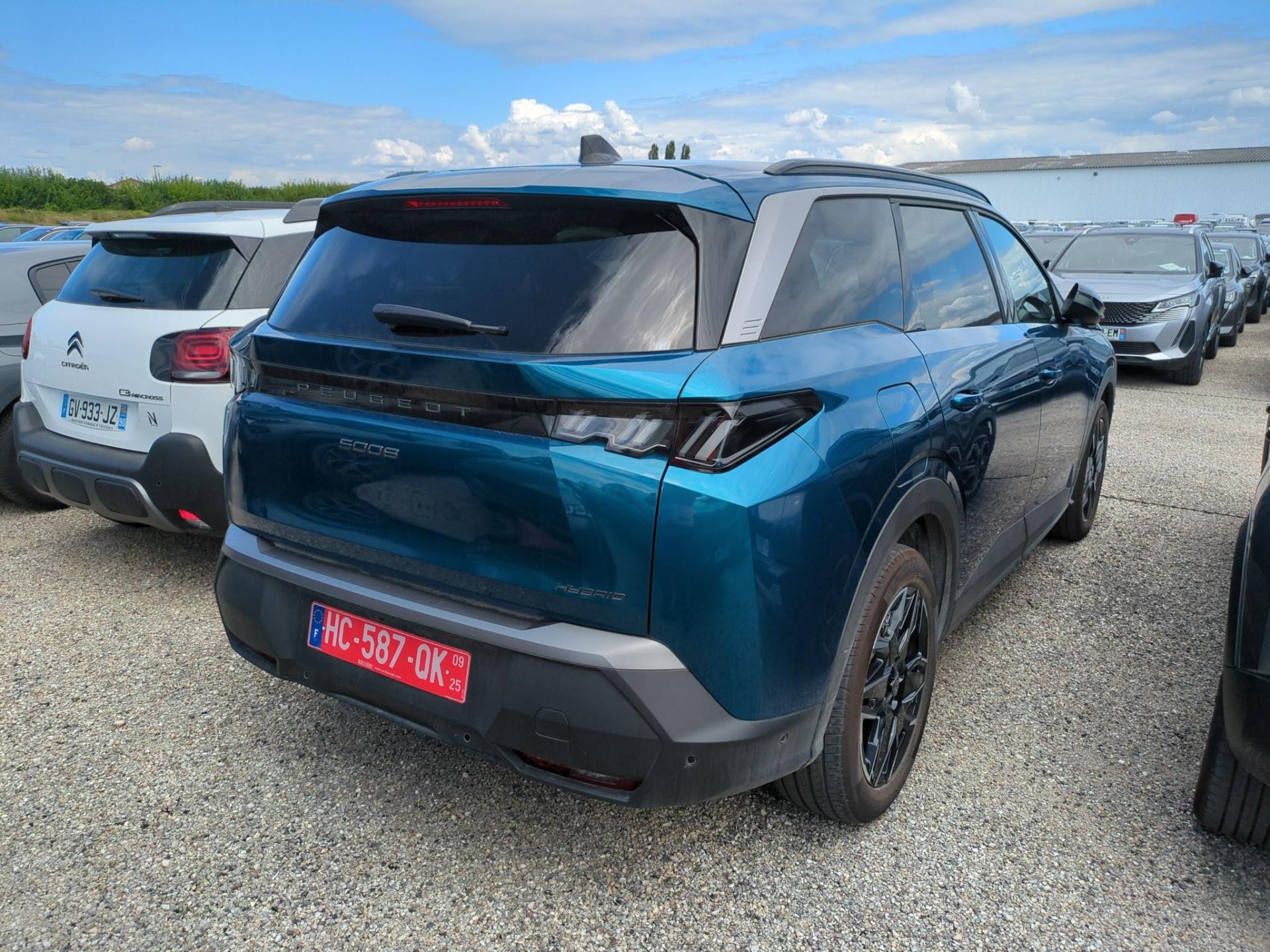 Peugeot 5008 Hybrid 136 e-DCS6 Allure 2025