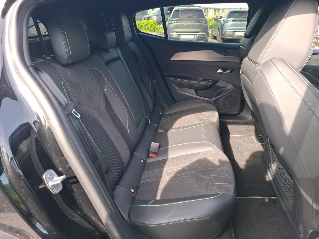Peugeot 408 PureTech 130 ch S&S EAT8 GT 2023