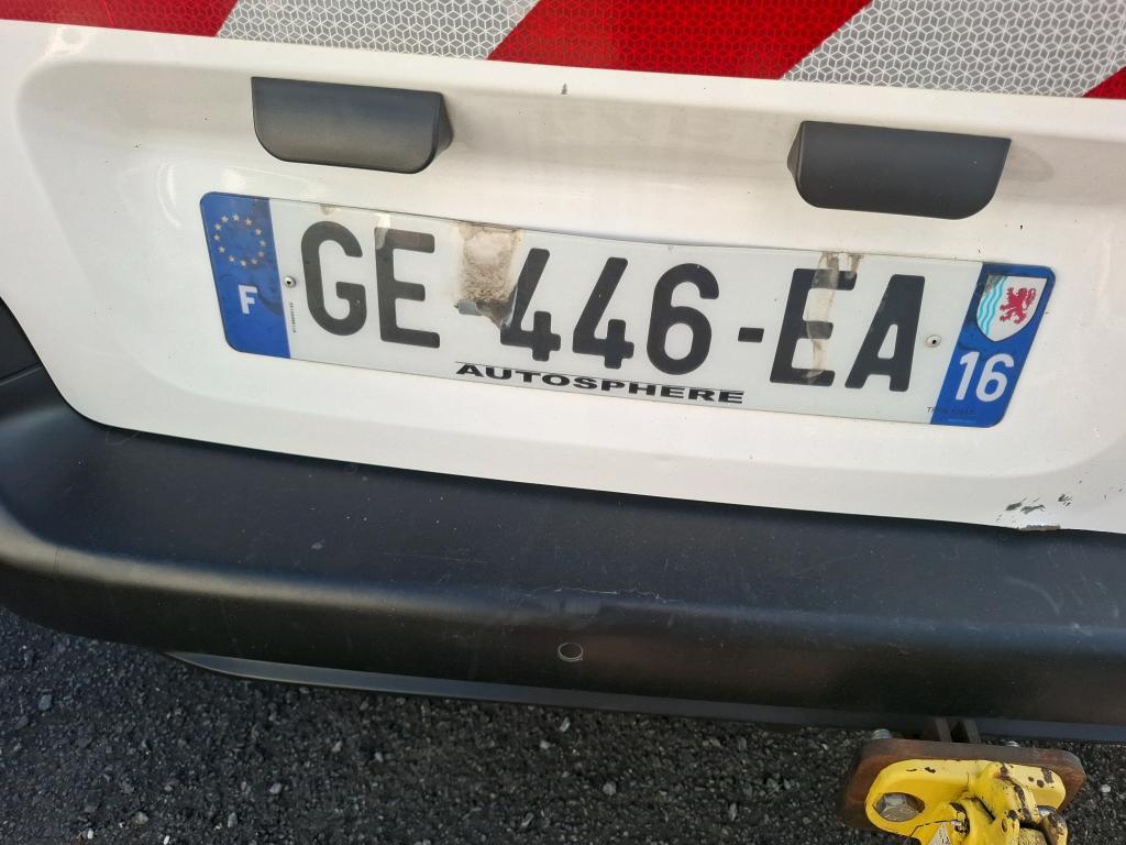 Peugeot PARTNER FOURGON STANDARD 650 KG BLUEHDI 100 S&S BVM6 PREMIUM 2022