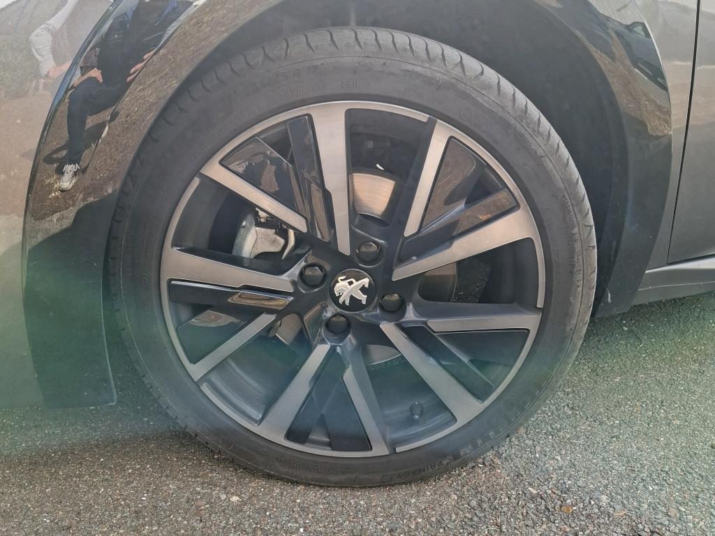 Peugeot 208 PureTech 130 S&S EAT8 GT Pack 2022