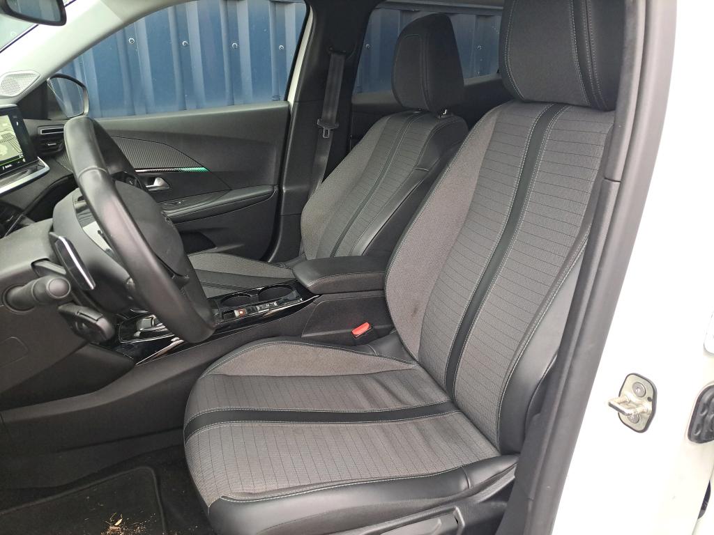 Peugeot 2008 PureTech 130 S&S EAT8 Allure Business 2021