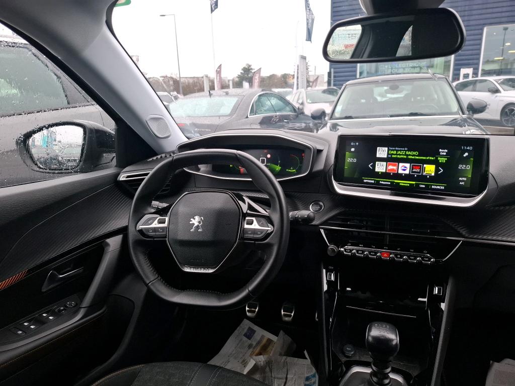 Peugeot 2008 BlueHDi 110 S&S BVM6 Roadtrip 2022