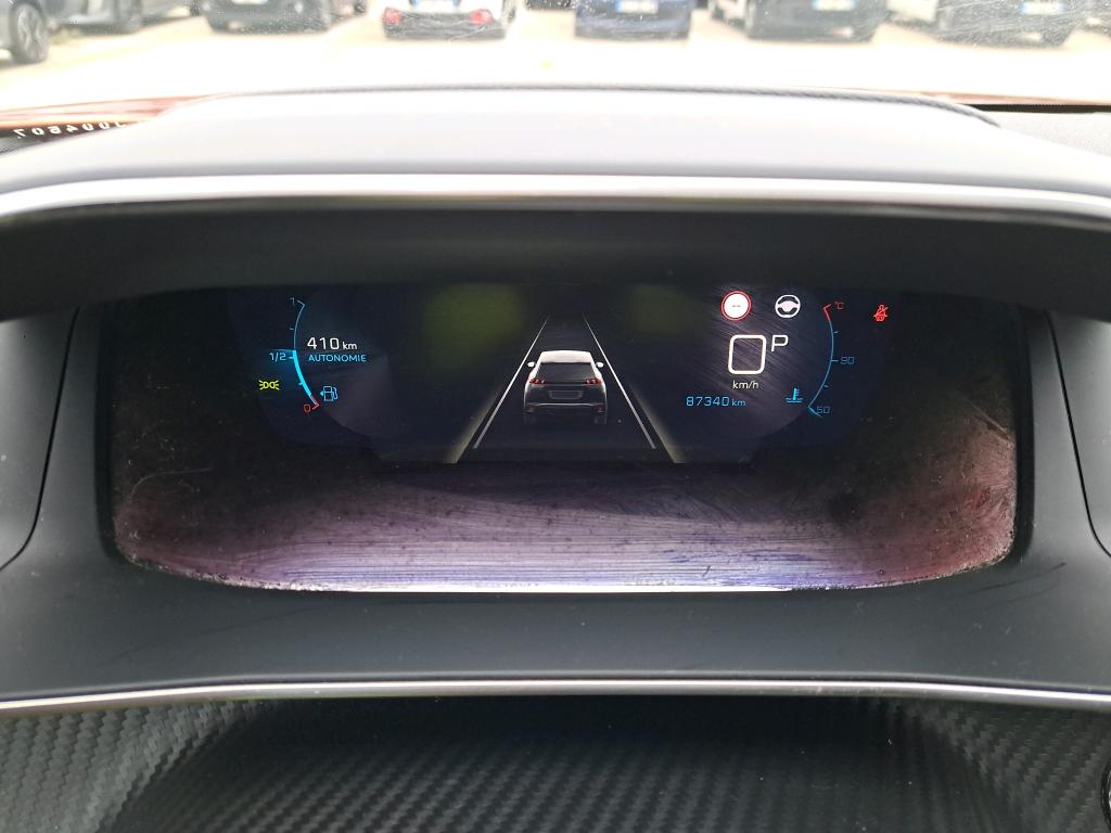 Peugeot 2008 BlueHDi 130 S&S EAT8 Allure Business 2021