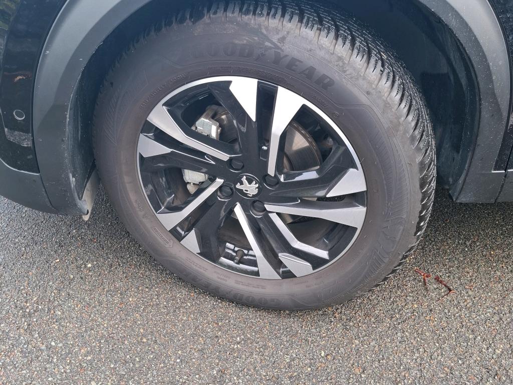 Peugeot 2008 PureTech 130 S&S EAT8 GT 2022