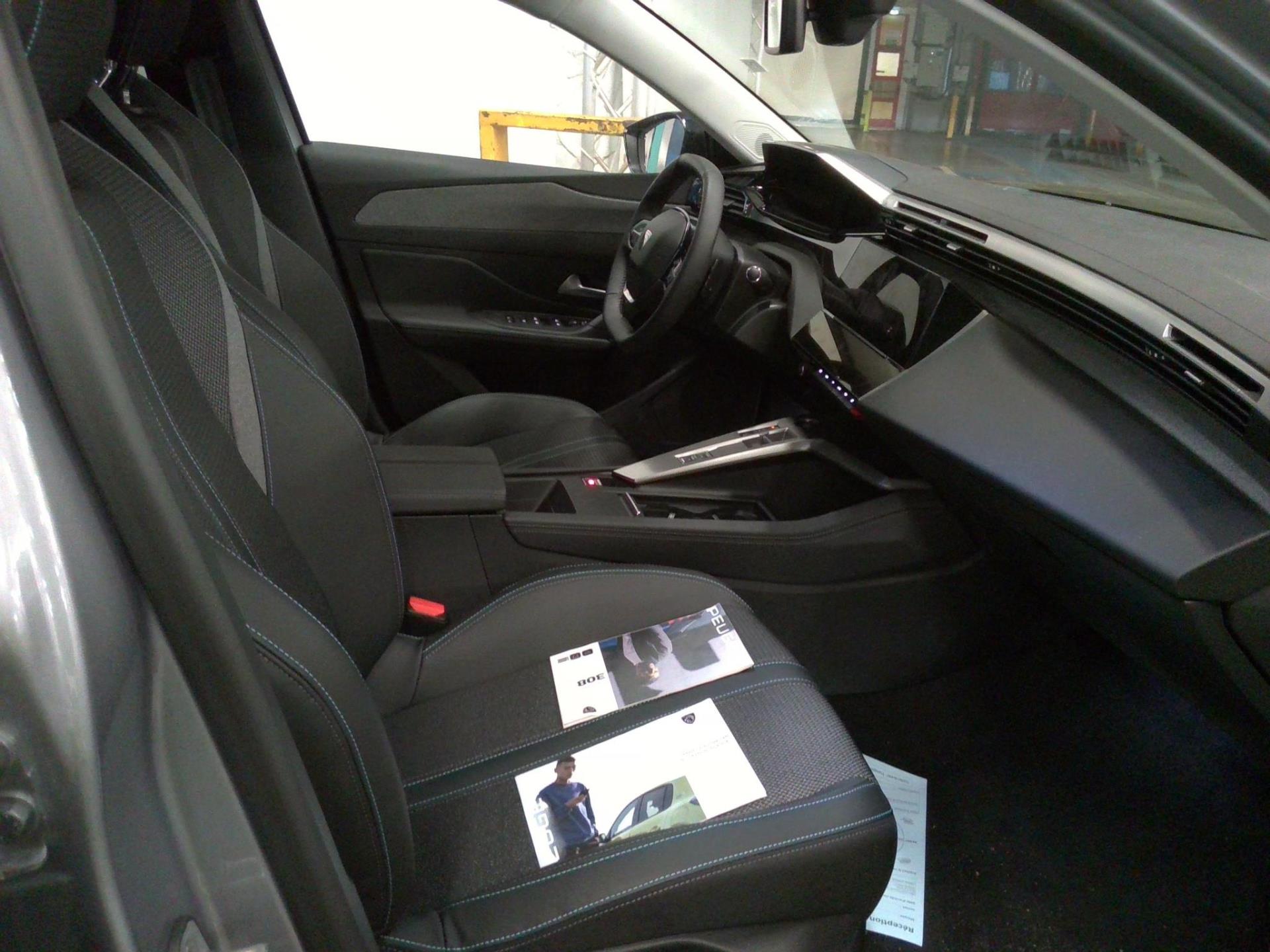 Peugeot 308 PHEV 180 e-EAT8 Allure 2024