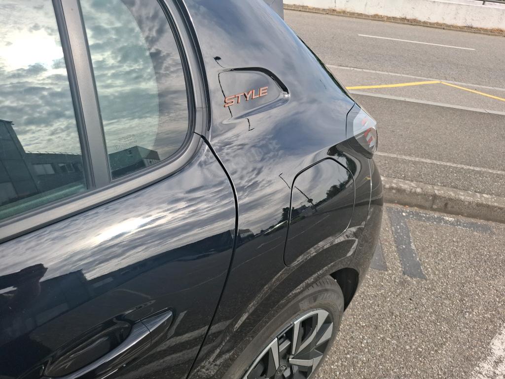 Peugeot 208 Hybrid 110 ch e-DCS6 Style 2025