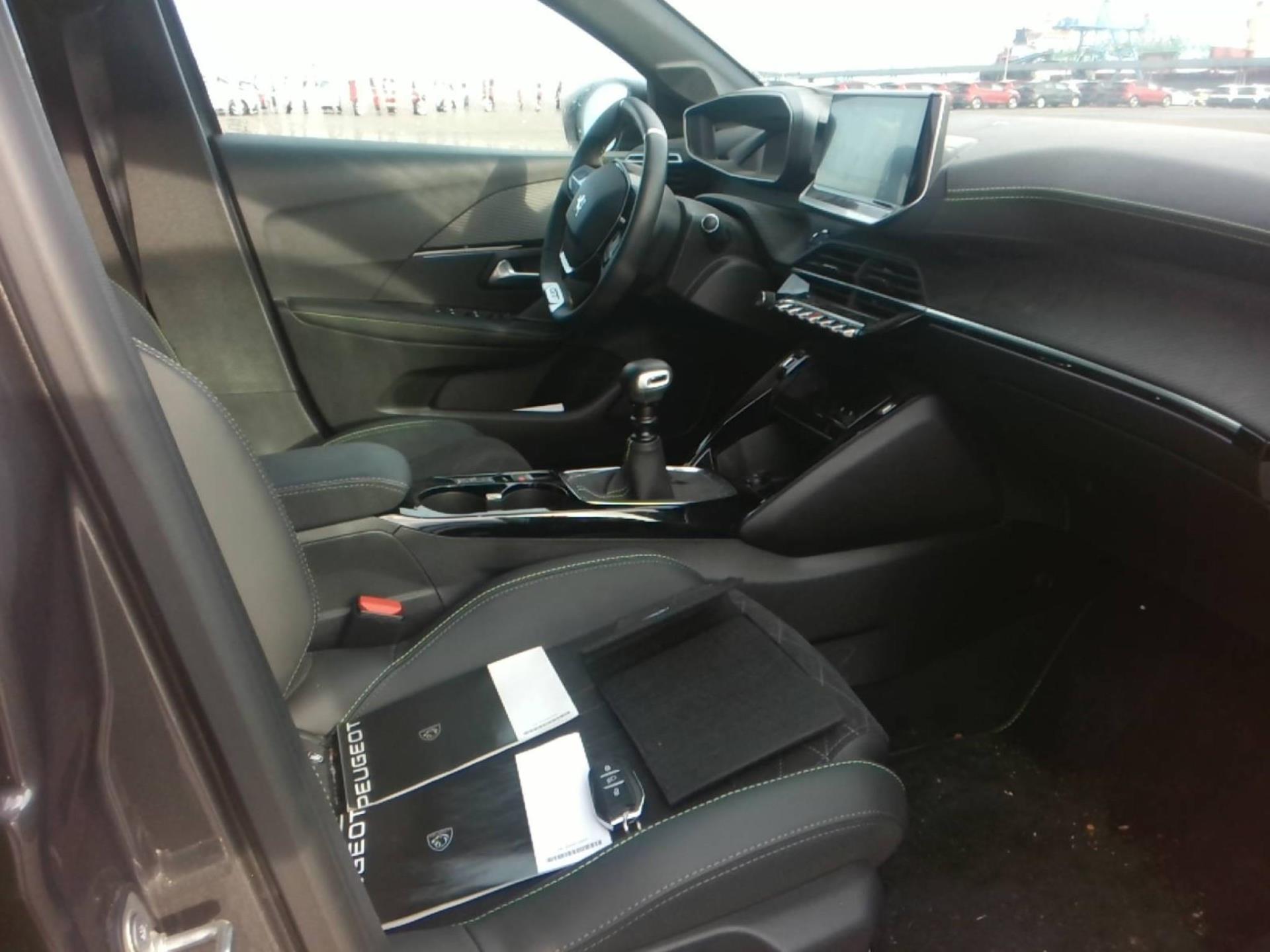 Peugeot 208 PureTech 100 S&S BVM6 GT Pack 2022