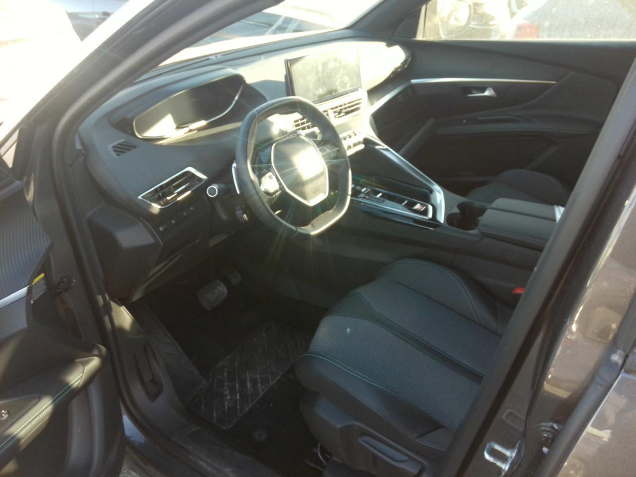 Foto Peugeot 3008 Plug-in Hybrid 3