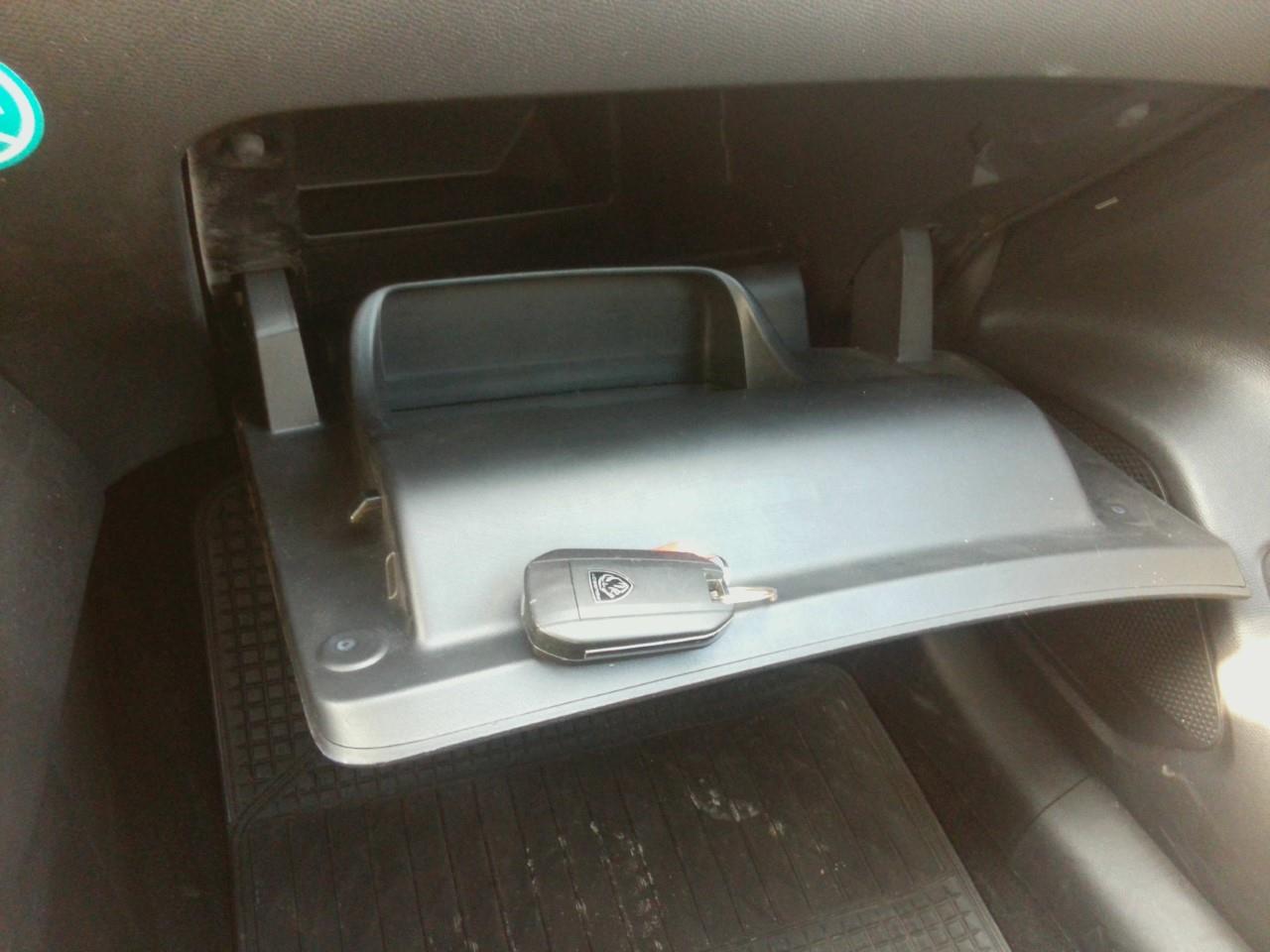 Foto Peugeot 308 8