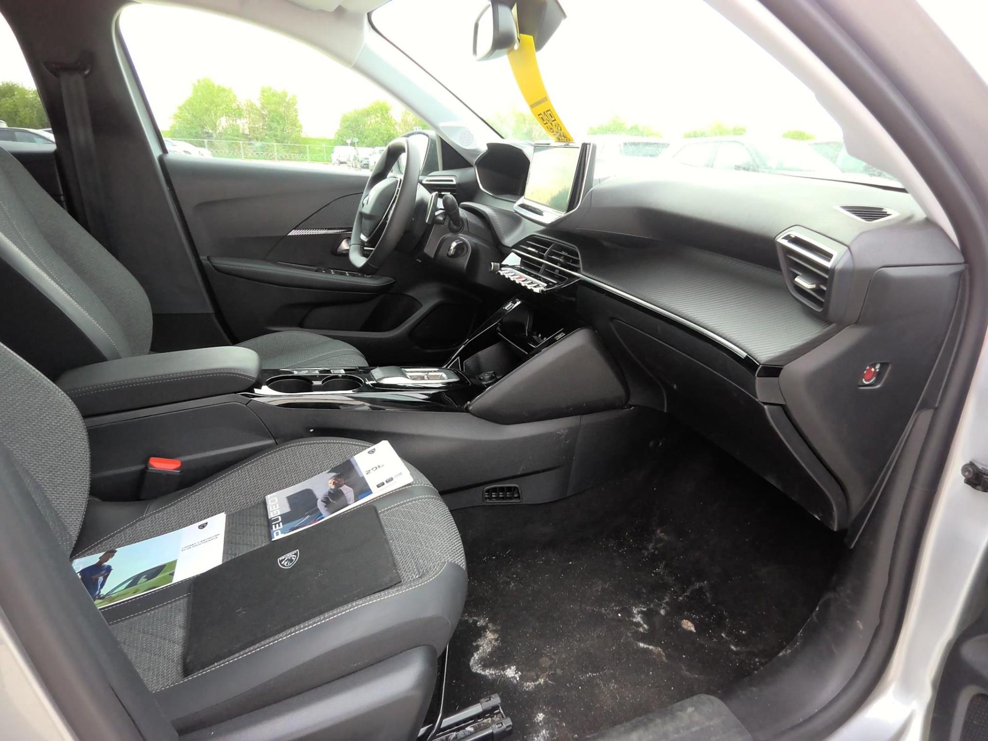 Peugeot 208 Hybrid 110 ch e-DCS6 Allure 2025
