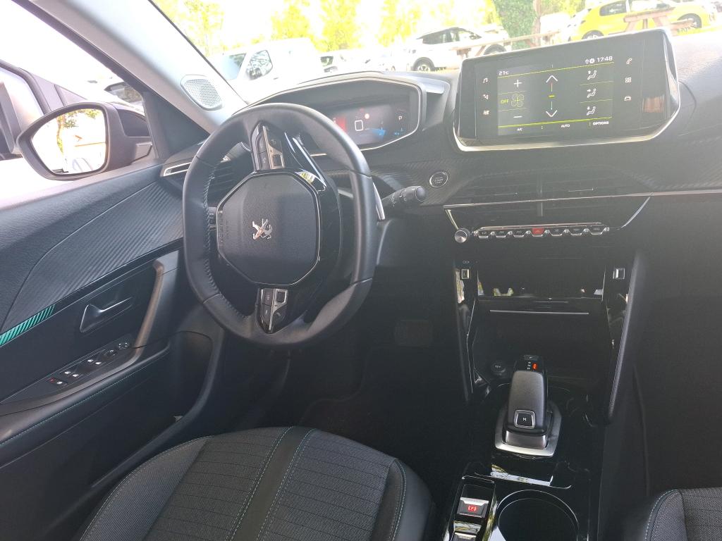 Peugeot 2008 BlueHDi 130 S&S EAT8 Allure Pack 2022