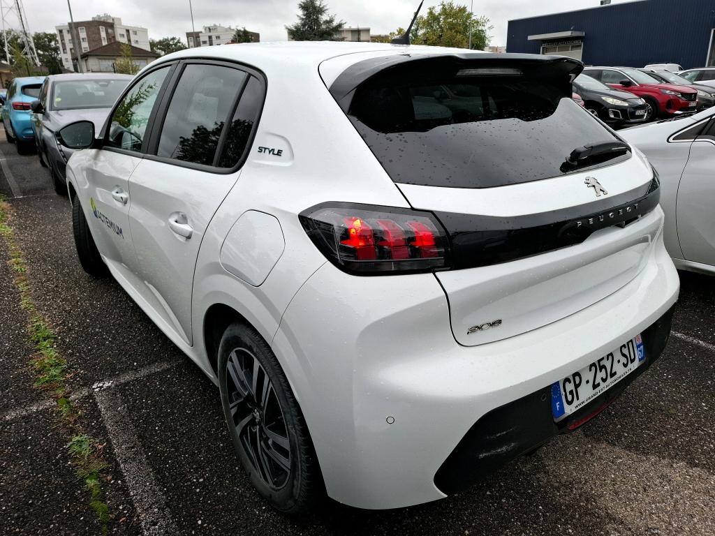 Peugeot 208 PureTech 100 S&S EAT8 Style 2023