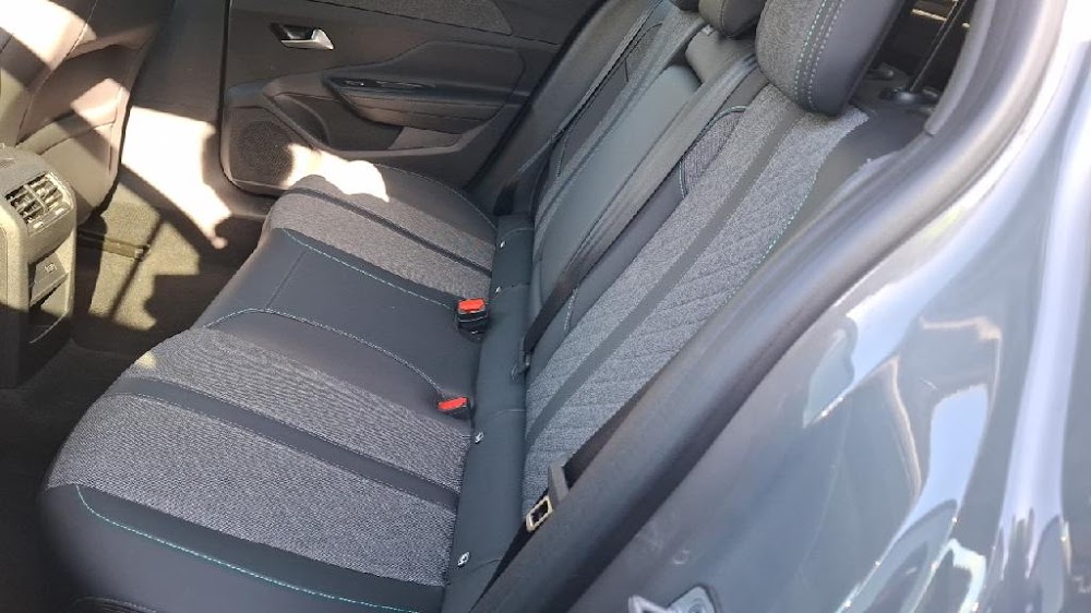 Foto Peugeot 408 9