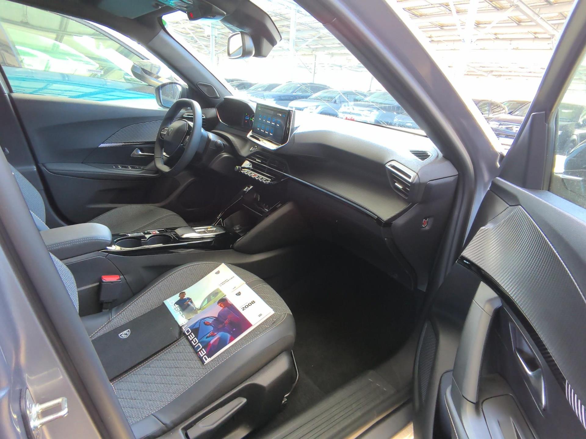 Peugeot 2008 Electrique 156 ch 54 kWh Allure 2025
