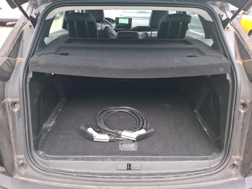 Peugeot 3008 Hybrid 225 e-EAT8 Active Pack 2022
