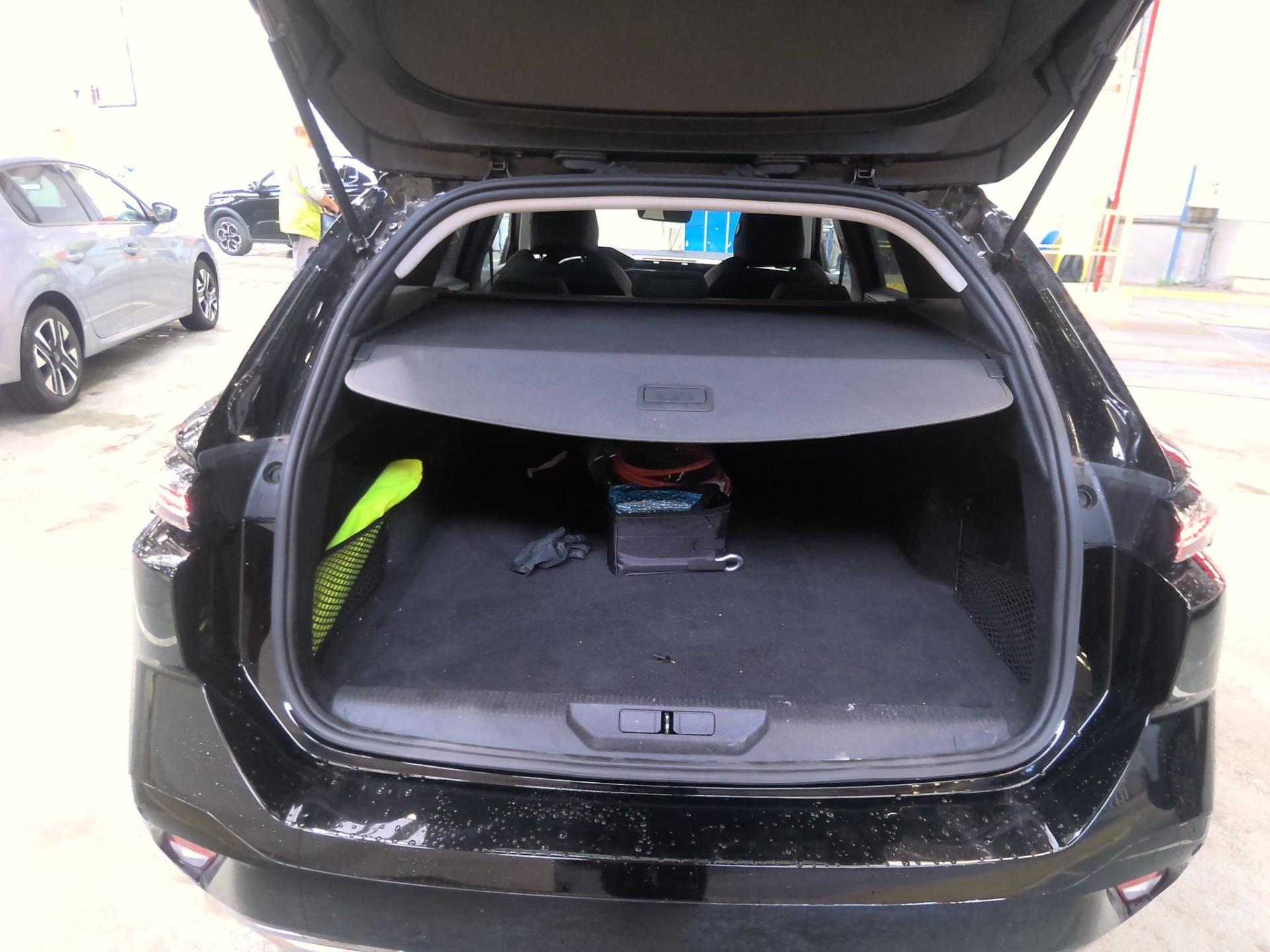 Peugeot 308 SW PHEV 180 e-EAT8 Allure 2024