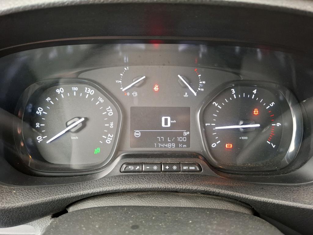 Peugeot EXPERT FGN TOLE STANDARD 2.0 BLUEHDI 120 S&S BVM6 ASPHALT 2020