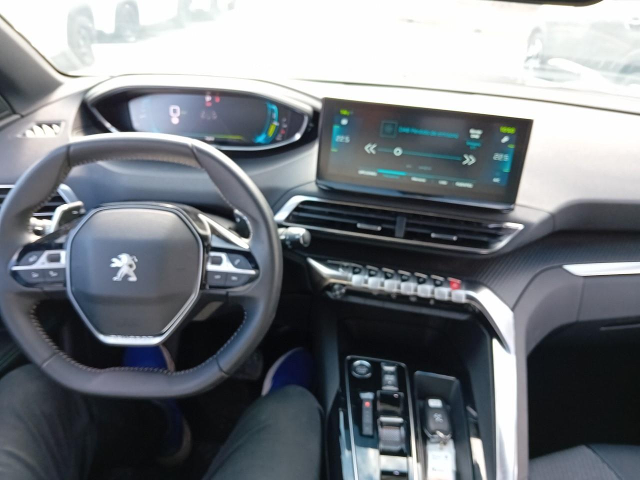 Foto Peugeot 3008 Hybrid 5