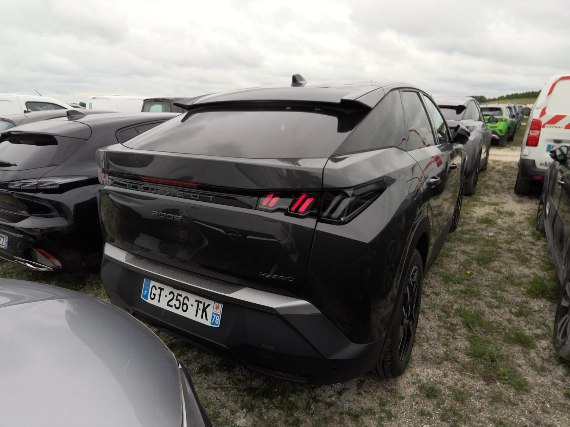 Peugeot 3008 Hybrid 136 e-DCS6 Allure 2024