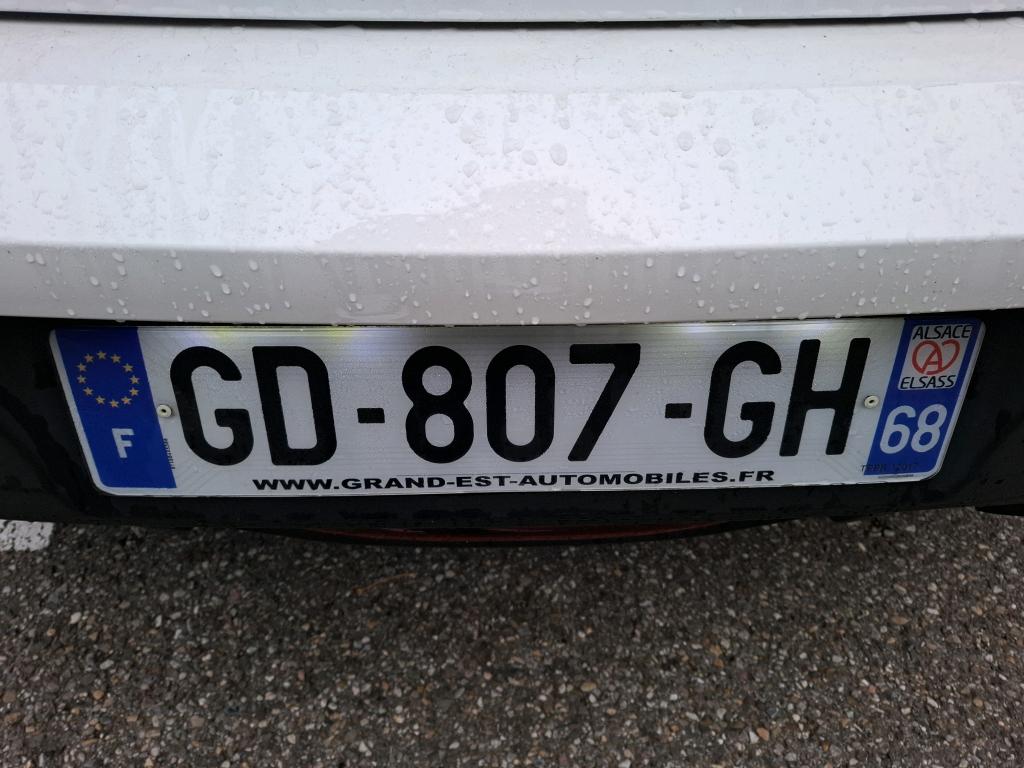 Peugeot 208 BLUEHDI 100 S&S BVM6 PREMIUM PACK 2021