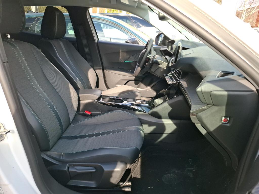 Peugeot 2008 PureTech 130 S&S EAT8 Allure Pack 2022