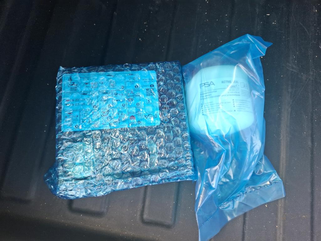 Citroen C4 SOCIETE BLUEHDI 130 S&S EAT8 FEEL NAV BUSINESS R 2022