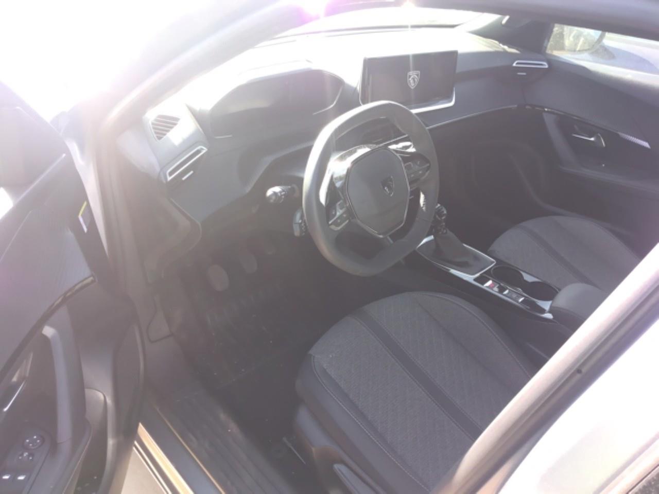 Foto Peugeot 2008 3